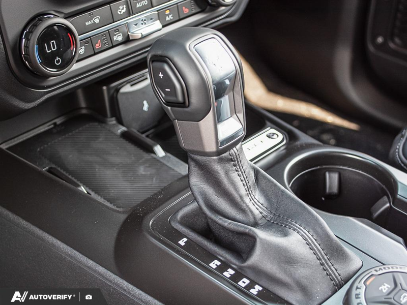 NEW 2026 Ford Bronco Outer Banks - Avalanche Grey Exterior / BLACK ONYX LEATHER TRIM/VINYL Interior - $67,419 - Stock #D60694 - VIN 1FMEE8BPXTLB33704 - Photo 20