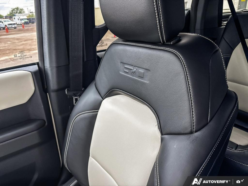 NEW 2026 Ford Bronco Outer Banks 60th Anniversary Edition - Wimbledon White Exterior / BLACK ONYX-LEATHER/VINYL Interior - $73,857 - Stock #E60681 - VIN 1FMEE8BH0TLA92542 - Photo 20