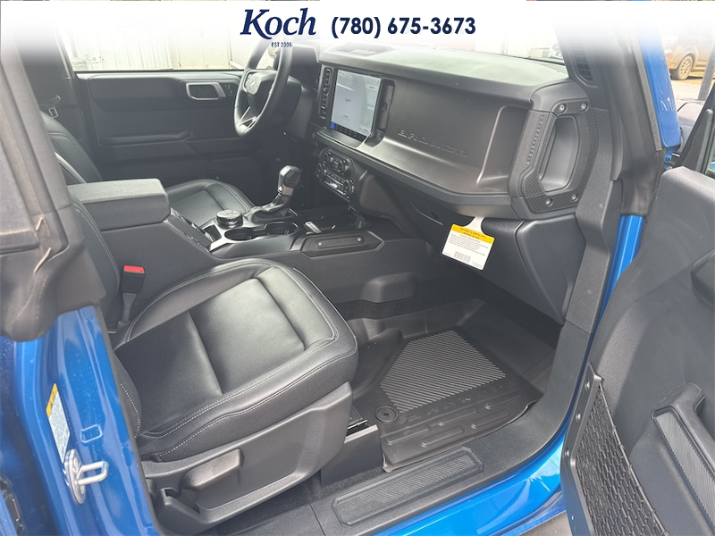 NEW 2026 Ford Bronco Big Bend - Velocity Blue Metallic Exterior / CARMELO PLATINUM LEATHER BUCKET Interior - $65,665 - Stock #A26120 - VIN 1FMDE7BH5TLA61924 - Photo 21