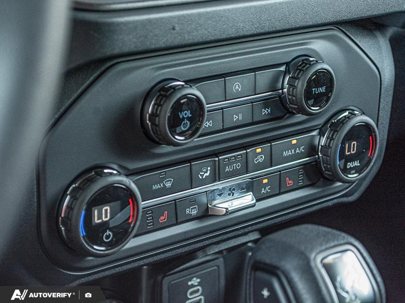 NEW 2026 Ford Bronco Big Bend - Oxford White Exterior / DARK SPACE GREY/BLK ONYX, CLOTH BUCKET SEATS Interior - $56,791 - Stock #D60736 - VIN 1FMDE7BH1TLB34013 - Photo 21