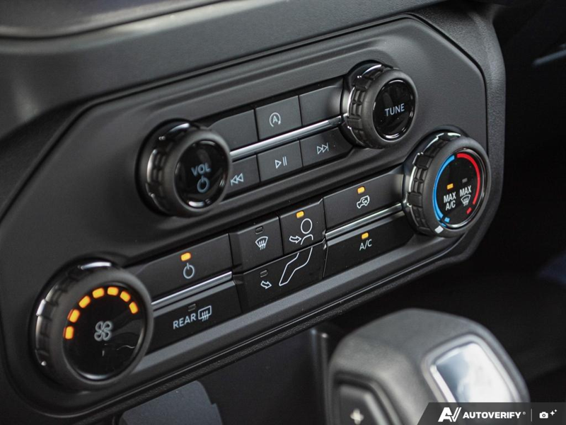 NEW 2026 Ford Bronco Base - Shadow Black Exterior / BLACK CLOTH GREY Interior - $49,937 - Stock #E60542 - VIN 1FMDE6AH9TLA76647 - Photo 21