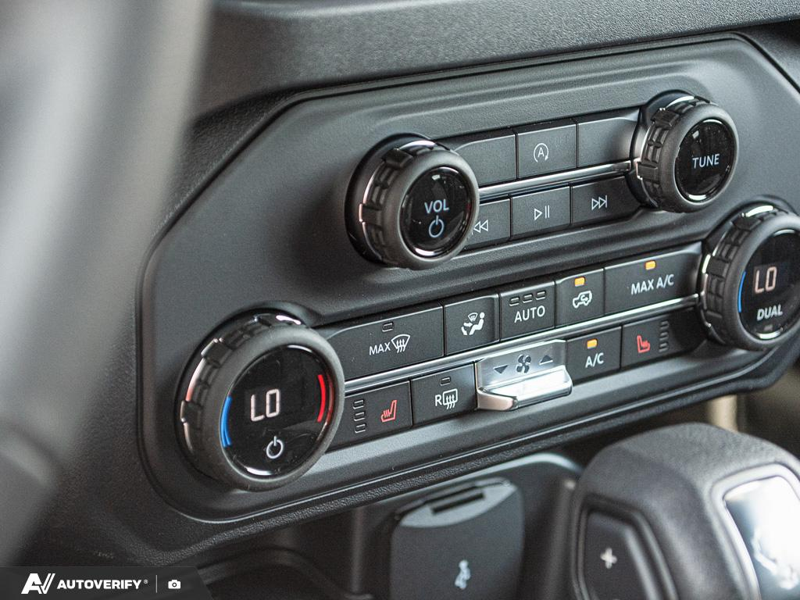NEW 2026 Ford Bronco Big Bend - Marsh Grey Exterior / BLACK CLOTH GREY Interior - $64,009 - Stock #D60777 - VIN 1FMDE7BH8TLB33716 - Photo 22