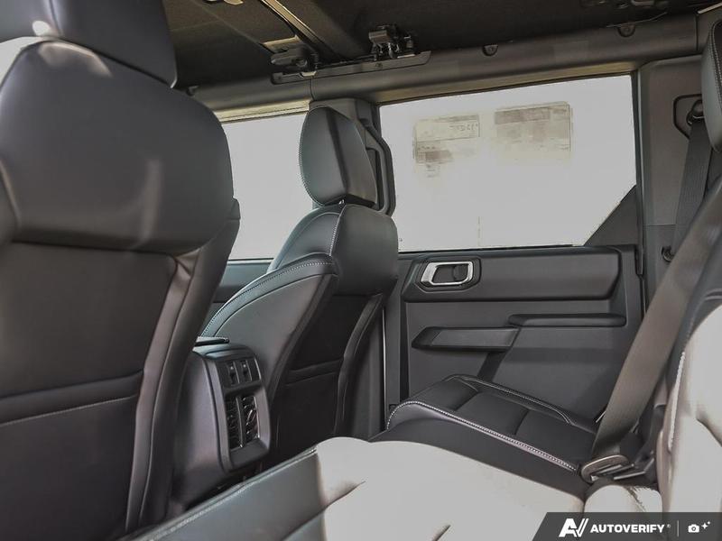 NEW 2026 Ford Bronco Outer Banks - Avalanche Exterior / BLACK ONYX LEATHER TRIM/VINYL Interior - $73,939 - Stock #E60286 - VIN 1FMEE8BP3TLA46727 - Photo 24