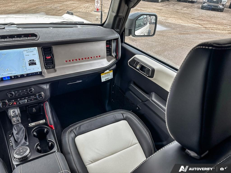 NEW 2026 Ford Bronco Outer Banks 60th Anniversary Edition - Wimbledon White Exterior / BLACK ONYX-LEATHER/VINYL Interior - $73,857 - Stock #E60681 - VIN 1FMEE8BH0TLA92542 - Photo 25