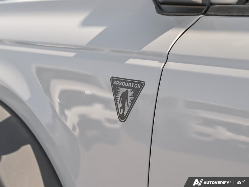 NEW 2026 Ford Bronco Base Sasquatch Manual Trans - Avalanche Exterior / BLACK CLOTH GREY Interior - $64,899 - Stock #E60239 - VIN 1FMDE6AH1TLA43559 - Photo 27
