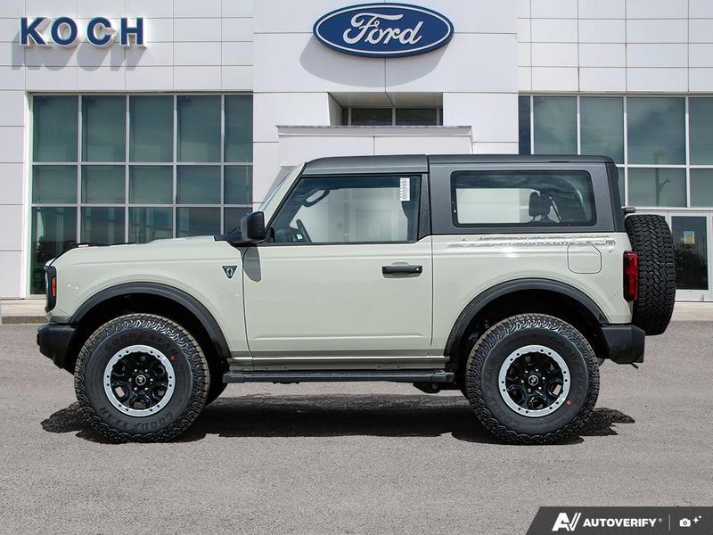 NEW 2026 Ford Bronco Base Sasquatch Manual - Desert Sand Exterior / BLACK CLOTH GREY Interior - $65,809 - Stock #E60575 - VIN 1FMDE6AH0TLA75175 - Photo 3