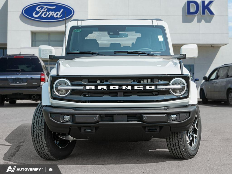 NEW 2026 Ford Bronco Outer Banks - Avalanche Grey Exterior / BLACK ONYX LEATHER TRIM/VINYL Interior - $67,419 - Stock #D60694 - VIN 1FMEE8BPXTLB33704 - Photo 2