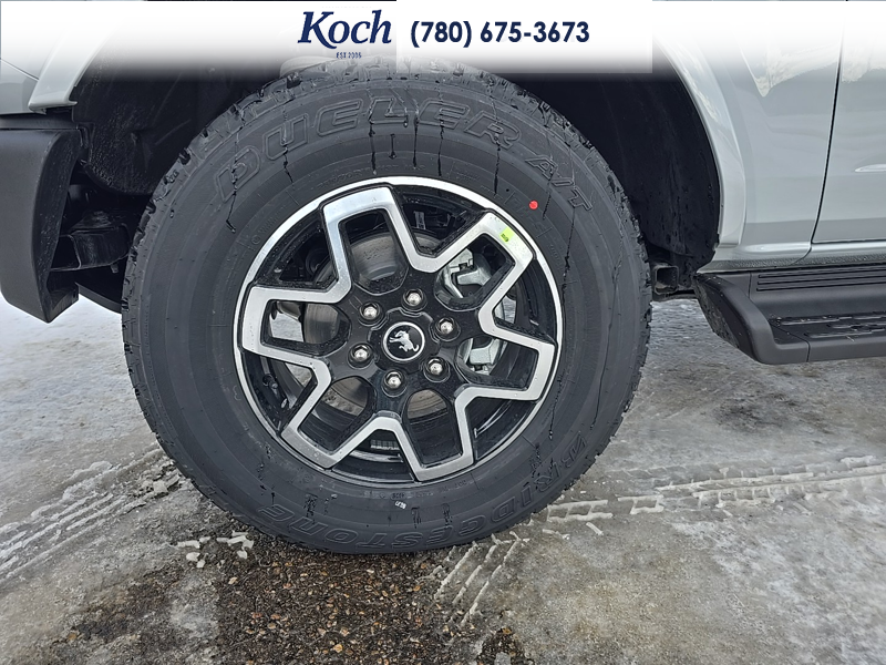 NEW 2026 Ford Bronco Outer Banks - Avalanche Exterior / BLACK ONYX LEATHER TRIM/VINYL Interior - $71,590 - Stock #A26078 - VIN 1FMDE8BH6TLA58407 - Photo 37