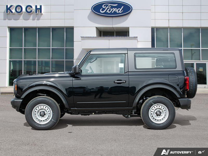 NEW 2026 Ford Bronco Base - Shadow Black Exterior / BLACK CLOTH GREY Interior - $49,937 - Stock #E60542 - VIN 1FMDE6AH9TLA76647 - Photo 3