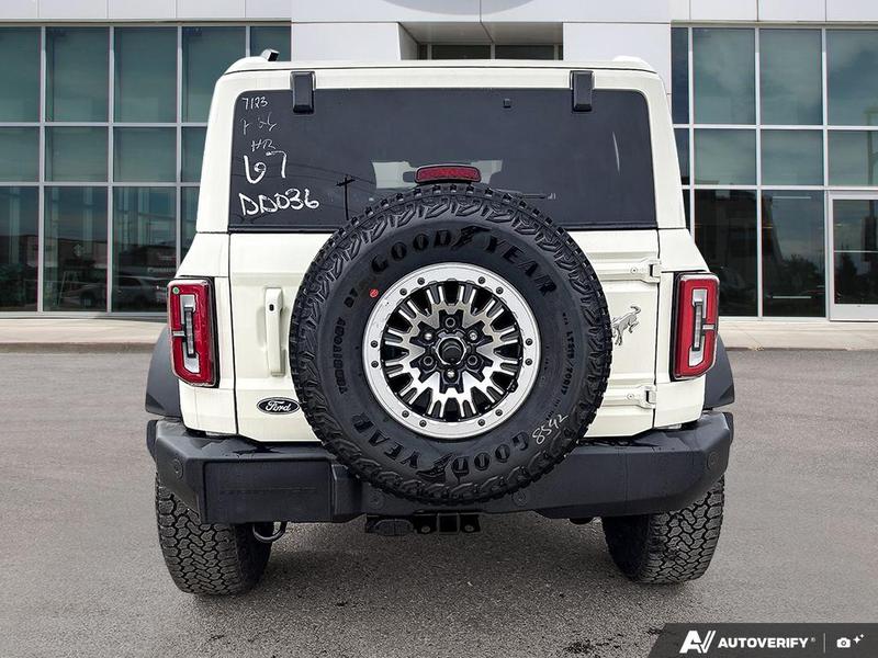 NEW 2026 Ford Bronco Outer Banks 60th Anniversary Edition - Wimbledon White Exterior / BLACK ONYX-LEATHER/VINYL Interior - $84,724 - Stock #E60186 - VIN 1FMEE8BP9TLA47123 - Photo 5