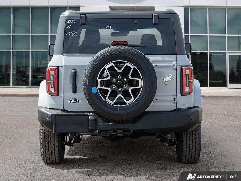 NEW 2026 Ford Bronco Outer Banks - Avalanche Exterior / BLACK ONYX LEATHER TRIM VINYL Interior - $69,839 - Stock #E60576 - VIN 1FMDE8BH1TLA78970 - Photo 5