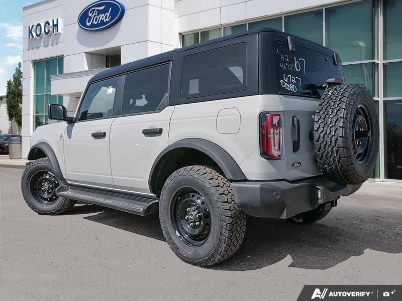 NEW 2026 Ford Bronco Outer Banks - Avalanche Exterior / BLACK ONYX LEATHER TRIM/VINYL Interior - $72,839 - Stock #E60286 - VIN 1FMEE8BP3TLA46727 - Photo 4