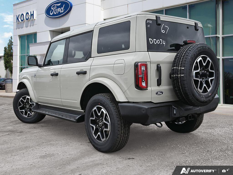 NEW 2026 Ford Bronco Outer Banks - Desert Sand Exterior / BLACK ONYX LEATHER TRIM/VINYL Interior - $70,834 - Stock #E60687 - VIN 1FMEE8BP2TLA98432 - Photo 4