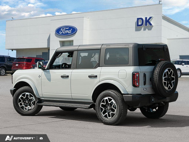 NEW 2026 Ford Bronco Outer Banks - Avalanche Grey Exterior / BLACK ONYX LEATHER TRIM/VINYL Interior - $67,419 - Stock #D60694 - VIN 1FMEE8BPXTLB33704 - Photo 4