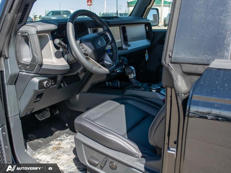 NEW 2026 Ford Bronco Outer Banks - Shadow Black Exterior / BLACK ONYX LEATHER TRIM/VINYL Interior - $73,173 - Stock #D60437 - VIN 1FMEE8BP5TLA75629 - Photo 6