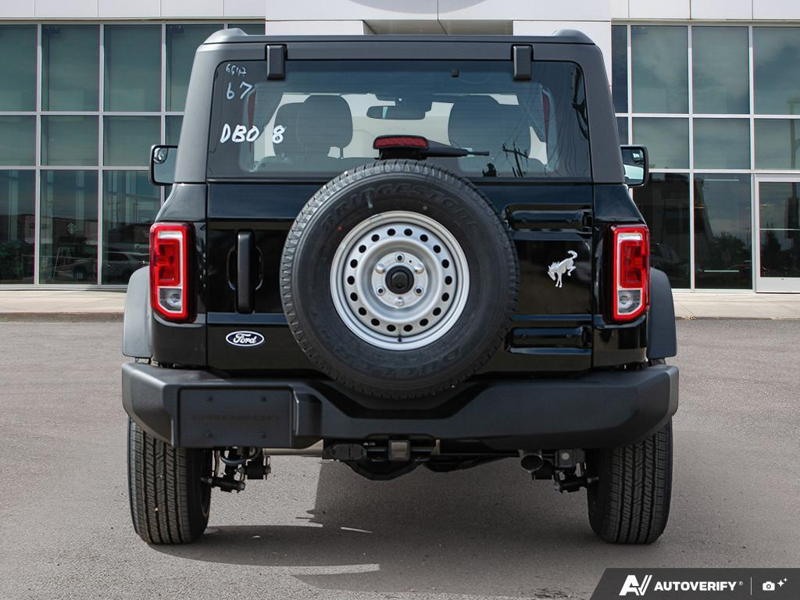 NEW 2026 Ford Bronco Base - Shadow Black Exterior / BLACK CLOTH GREY Interior - $49,937 - Stock #E60542 - VIN 1FMDE6AH9TLA76647 - Photo 5