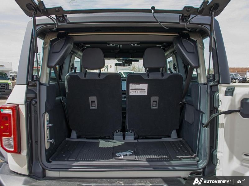 NEW 2026 Ford Bronco Base Sasquatch Manual - Desert Sand Exterior / BLACK CLOTH GREY Interior - $65,809 - Stock #E60575 - VIN 1FMDE6AH0TLA75175 - Photo 7