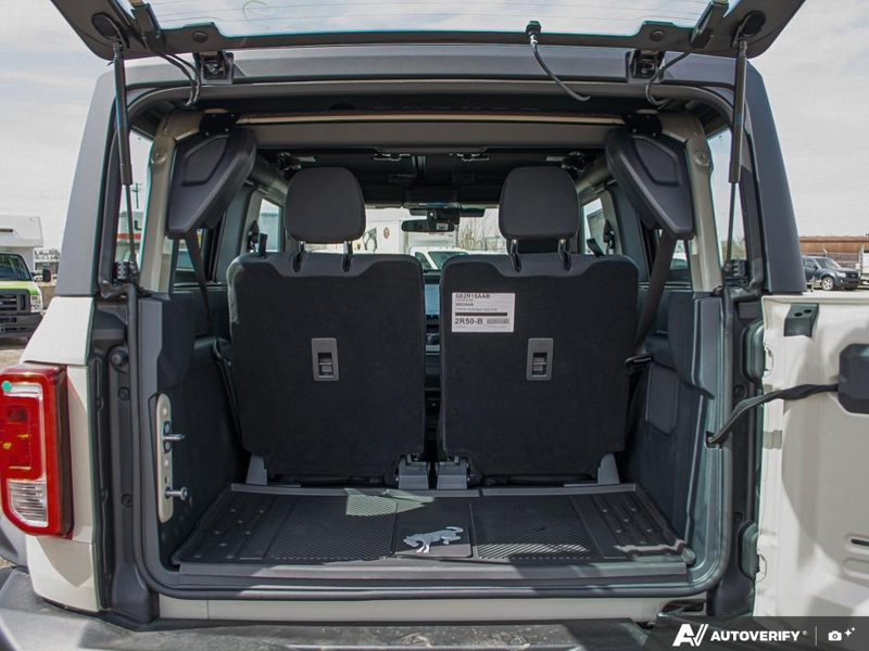NEW 2026 Ford Bronco Base Sasquatch Manual - Avalanche Exterior / BLACK CLOTH GREY Interior - $61,356 - Stock #E60239 - VIN 1FMDE6AH1TLA43559 - Photo 7