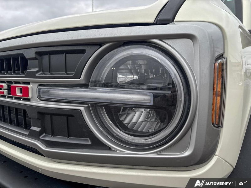 NEW 2026 Ford Bronco Outer Banks 60th Anniversary Edition - Wimbledon White Exterior / BLACK ONYX-LEATHER/VINYL Interior - $73,857 - Stock #E60681 - VIN 1FMEE8BH0TLA92542 - Photo 8