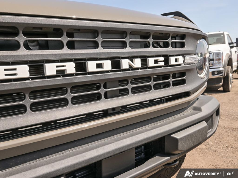 NEW 2026 Ford Bronco Base Sasquatch Manual Trans - Marsh Gray Exterior / BLACK CLOTH GREY Interior - $65,799 - Stock #E60185 - VIN 1FMDE6AH9TLA43471 - Photo 9