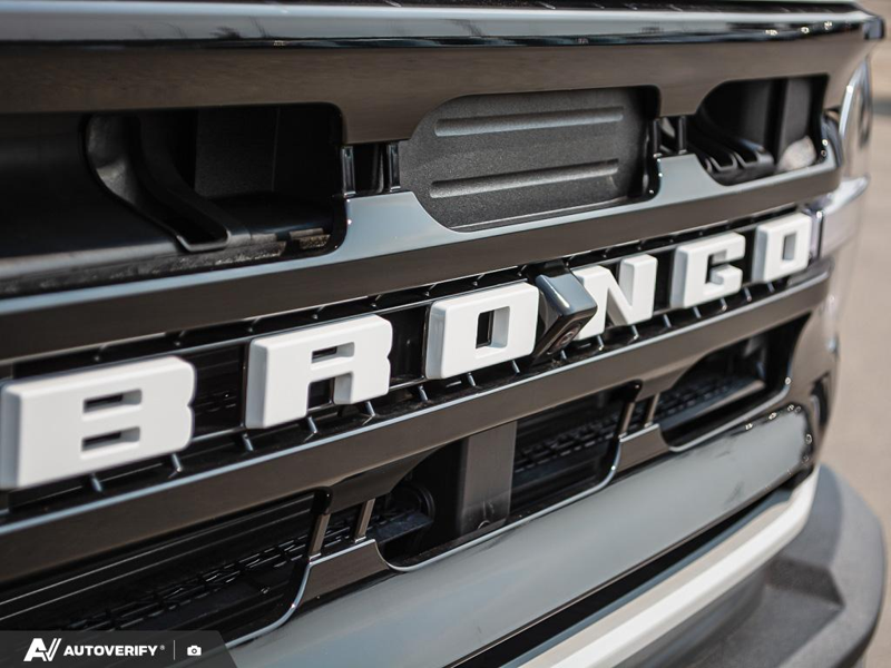 NEW 2026 Ford Bronco Outer Banks - Avalanche Grey Exterior / BLACK ONYX LEATHER TRIM/VINYL Interior - $67,419 - Stock #D60694 - VIN 1FMEE8BPXTLB33704 - Photo 9