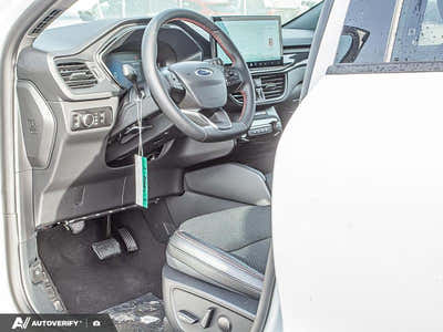 2026 Ford Escape ST-Line 1