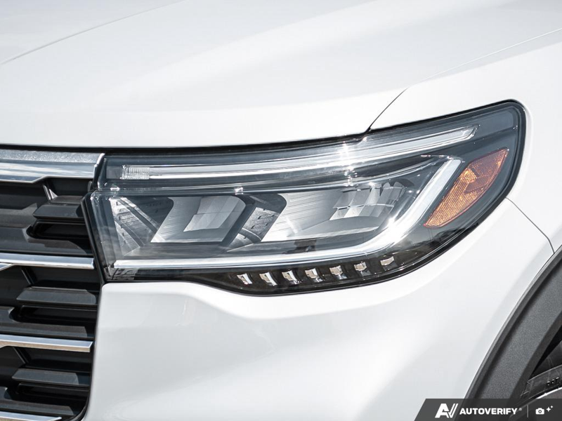 NEW 2026 Ford Explorer Active - Space White Metallic Exterior / DARK SPACE GREY ACTIVEX Interior - $57,734 - Stock #E60254 - VIN 1FMUK8DH8TGA81993 - Photo 10