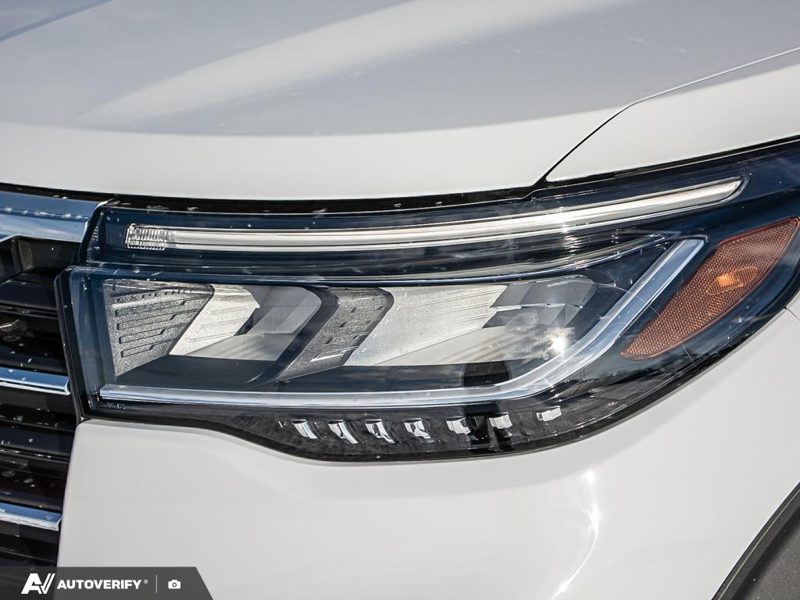 NEW 2026 Ford Explorer Active - Oxford White Exterior / DARK SPACE GRAY CLOTH Interior - $54,937 - Stock #D60203 - VIN 1FMUK8DH4TGA83160 - Photo 10