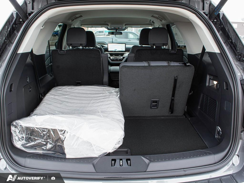 NEW 2026 Ford Explorer Active - Carbonized Grey Metallic Exterior / DARK SPACE GRAY CLOTH Interior - $54,457 - Stock #D60253 - VIN 1FMUK8DH2TGB01736 - Photo 11