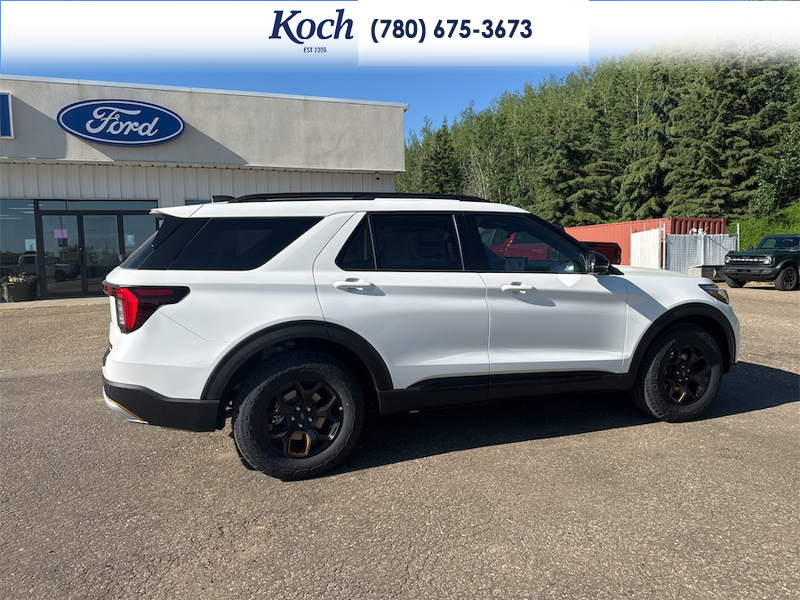 NEW 2026 Ford Explorer Tremor - Star White Tri-Coat Exterior / ONYX, HEAT/VENTILATED MIKO SUEDE SPORT CAPTAIN'S CHAIRS Interior - $66,780 - Stock #A26207 - VIN 1FMUK8JH7TGB86660 - Photo 12