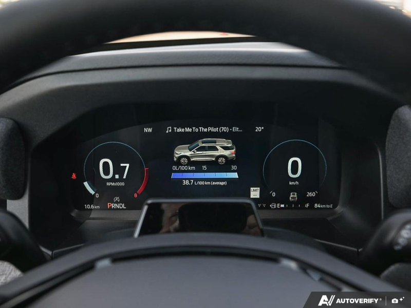NEW 2026 Ford Explorer Platinum - Star White Tri-Coat Exterior / MOJAVE DUSK, PREM. LEATHER SEATING SURFACES SPORT CAPTAIN CHAIRS Interior - $64,348 - Stock #E61073 - VIN 1FMUK8HHXTGC46954 - Photo 15
