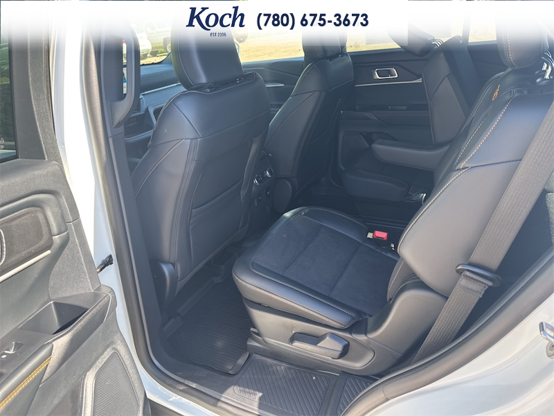 NEW 2026 Ford Explorer Tremor - Star White Tri-Coat Exterior / ONYX, HEAT/VENTILATED MIKO SUEDE SPORT CAPTAIN'S CHAIRS Interior - $66,780 - Stock #A26207 - VIN 1FMUK8JH7TGB86660 - Photo 18