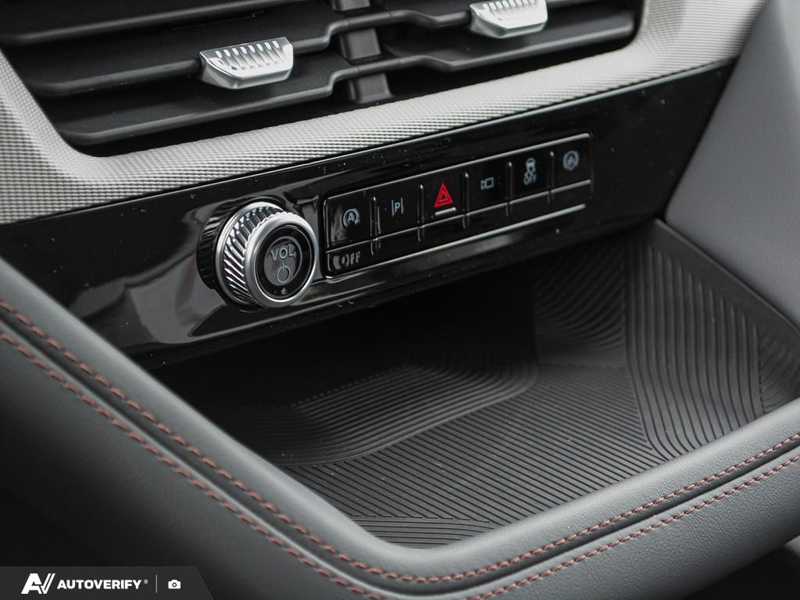 NEW 2026 Ford Explorer Active - Carbonized Grey Metallic Exterior / DARK SPACE GRAY CLOTH Interior - $54,457 - Stock #D60253 - VIN 1FMUK8DH2TGB01736 - Photo 20