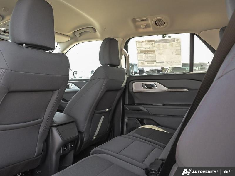 NEW 2026 Ford Explorer Active - Oxford White Exterior / DARK SPACE GRAY CLOTH Interior - $56,624 - Stock #E60258 - VIN 1FMUK8DH5TGA82812 - Photo 24