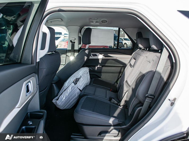 NEW 2026 Ford Explorer Active - Oxford White Exterior / DARK SPACE GRAY CLOTH Interior - $54,937 - Stock #D60203 - VIN 1FMUK8DH4TGA83160 - Photo 26