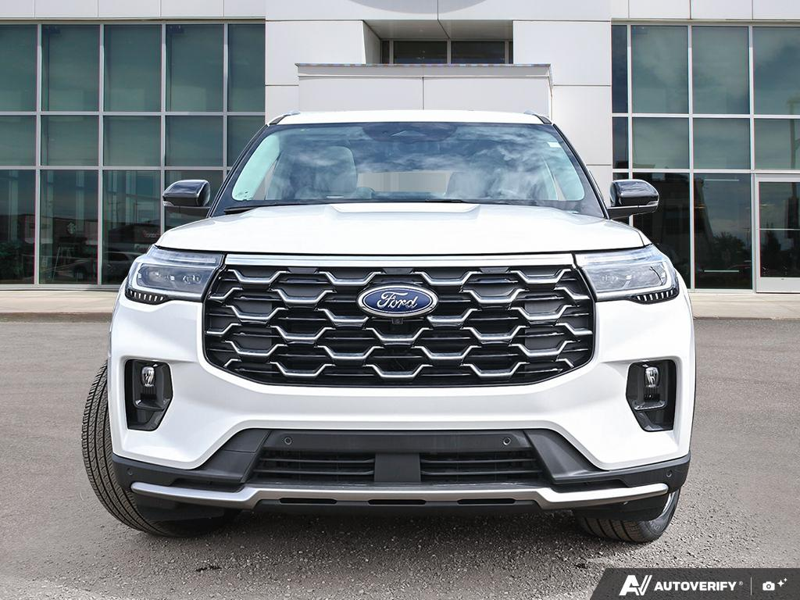 NEW 2026 Ford Explorer Platinum - Star White Tri-coat Metallic Exterior / CRYSTAL GRAY LEATHER Interior - $67,669 - Stock #E60278 - VIN 1FMUK8HHXTGA83402 - Photo 2