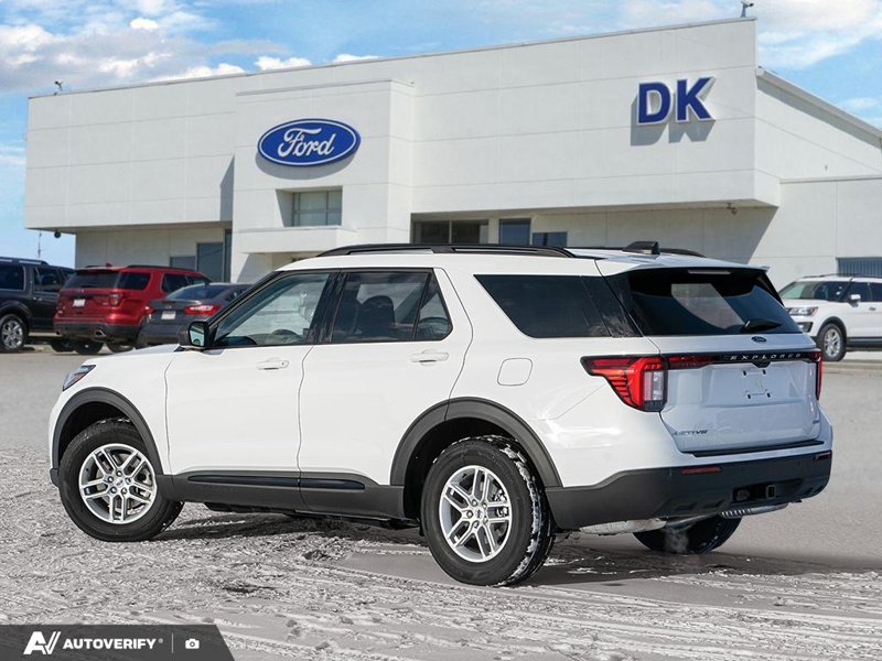 NEW 2026 Ford Explorer Active - Oxford White Exterior / DARK SPACE GRAY CLOTH Interior - $54,937 - Stock #D60203 - VIN 1FMUK8DH4TGA83160 - Photo 4