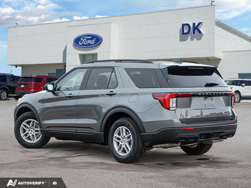 NEW 2026 Ford Explorer Active - Carbonized Grey Metallic Exterior / DARK SPACE GRAY CLOTH Interior - $54,457 - Stock #D60253 - VIN 1FMUK8DH2TGB01736 - Photo 4