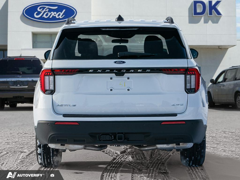NEW 2026 Ford Explorer Active - Oxford White Exterior / DARK SPACE GRAY CLOTH Interior - $54,937 - Stock #D60203 - VIN 1FMUK8DH4TGA83160 - Photo 5