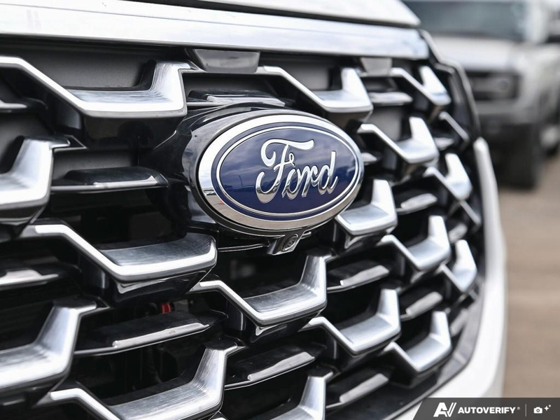 NEW 2026 Ford Explorer Platinum - Star White Tri-coat Metallic Exterior / CRYSTAL GRAY LEATHER Interior - $67,669 - Stock #E60278 - VIN 1FMUK8HHXTGA83402 - Photo 9