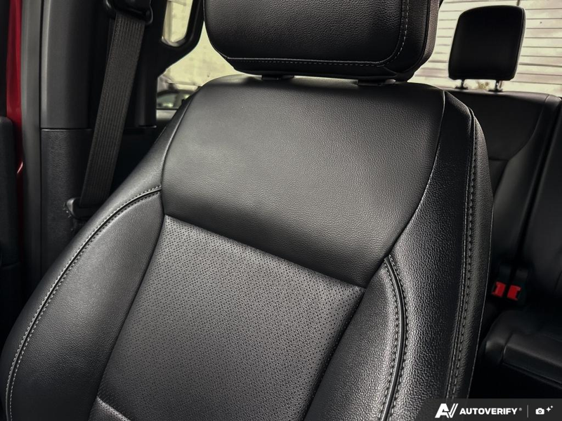 USED 2026 Ford F-150 LARIAT - Ruby Red Metallic Tinted Clearcoat Exterior / BLACK, ACTIVEX TRIMMED 40/CONSOLE/40 FRONT SEATS (B) Interior - $107,190 - Stock #EP4805 - VIN 1FTFW5LD8TFA44785 - Photo 20