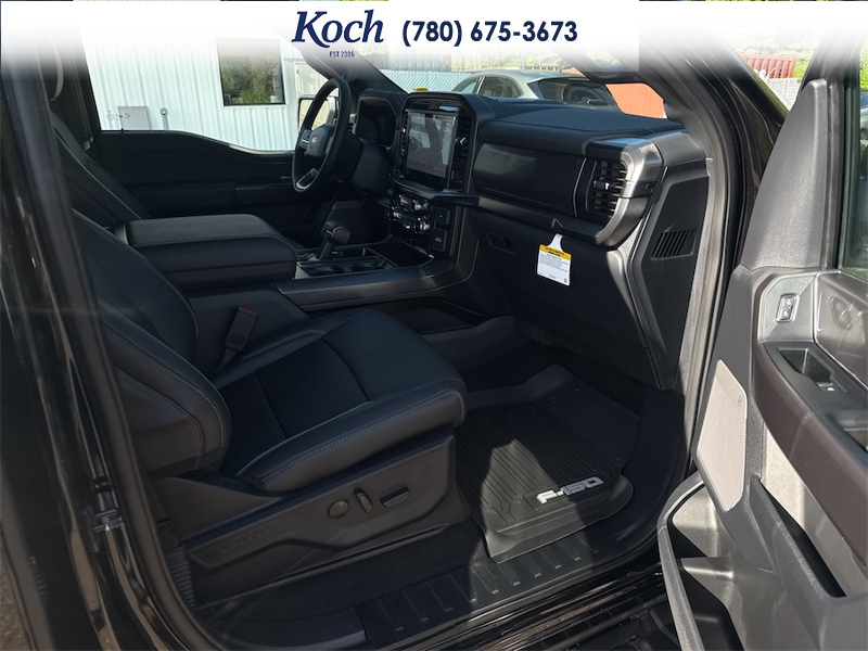 NEW 2026 Ford F-150 LARIAT - Agate Black Metallic Exterior / BLACK, ACTIVEX TRIMMED 40/CONSOLE/40 FRONT SEATS (B) Interior - $78,008 - Stock #A26216 - VIN 1FTFW5L82TKE41189 - Photo 21
