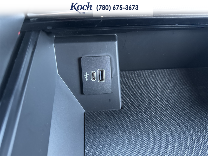 NEW 2026 Ford F-150 LARIAT - Agate Black Metallic Exterior / BLACK, ACTIVEX TRIMMED 40/CONSOLE/40 FRONT SEATS (B) Interior - $78,008 - Stock #A26216 - VIN 1FTFW5L82TKE41189 - Photo 30