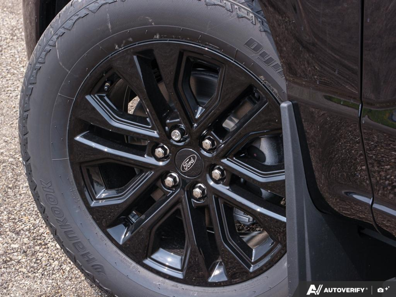 NEW 2026 Ford F-150 LARIAT - Agate Black Exterior / BLACK ACTIVE X Interior - $82,839 - Stock #E60898 - VIN 1FTFW5L8XTFB69466 - Photo 6