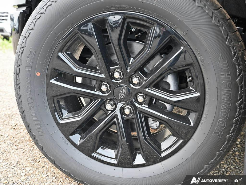 NEW 2026 Ford F-150 LARIAT - Agate Black Exterior / BLACK ACTIVE X Interior - $75,934 - Stock #E60888 - VIN 1FTFW5L80TFB57102 - Photo 6