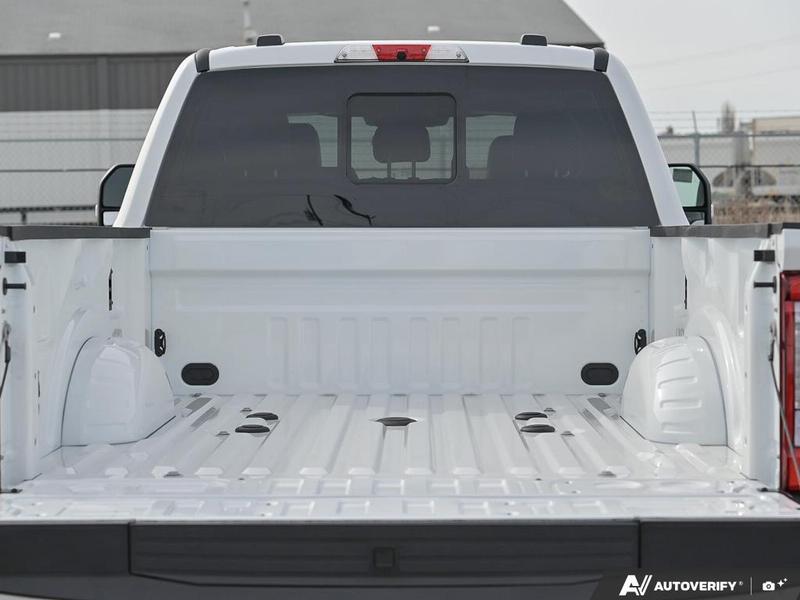 NEW 2026 Ford F-350 Super Duty Platinum - Star White Tri-coat Metallic Exterior / BLACK ONYX/BLUE LEATHER Interior - $125,528 - Stock #E60392 - VIN 1FT8W3BT6TED89079 - Photo 11