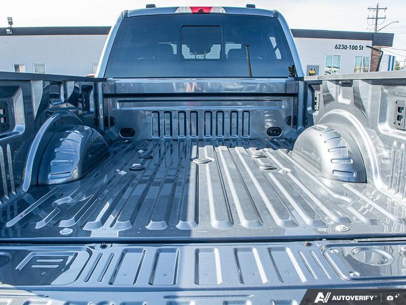 NEW 2026 Ford F-350 Super Duty Platinum Tremor - Carbonized Grey Metallic Exterior / BLACK ONYX/BLUE LEATHER Interior - $128,953 - Stock #E60491 - VIN 1FT8W3BM2TED99973 - Photo 11