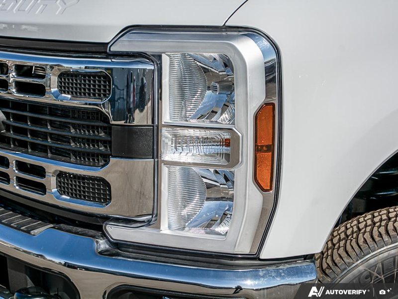 NEW 2026 Ford F-350 Super Duty XLT DRW - Oxford White Exterior / MEDIUM DARK SLATE CLOTH Interior - $93,919 - Stock #E60466 - VIN 1FT8W3DT3TEE00083 - Photo 10