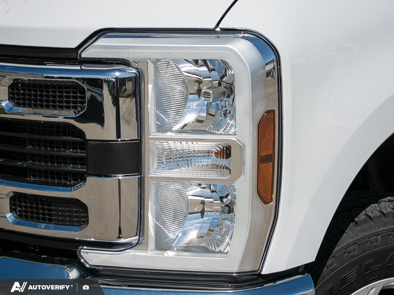 NEW 2026 Ford F-350 Super Duty XLT - Oxford White Exterior / MEDIUM DARK SLATE CLOTH Interior - $86,242 - Stock #D60600 - VIN 1FT8W3BT4TEE82327 - Photo 10