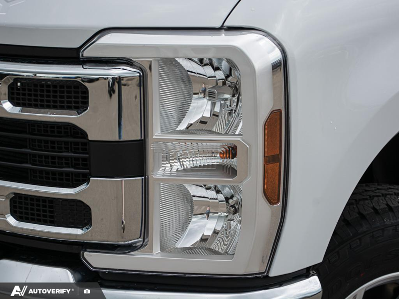 NEW 2026 Ford F-350 Super Duty XLT - Oxford White Exterior / MEDIUM DARK SLATE CLOTH Interior - $87,264 - Stock #D60619 - VIN 1FT8W3BT2TEE86652 - Photo 10